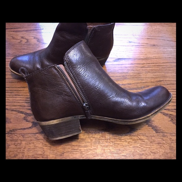 Brown booties / Lucky Brand booties