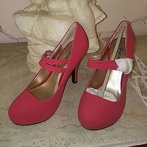 Red double strap short heel retro pumps
