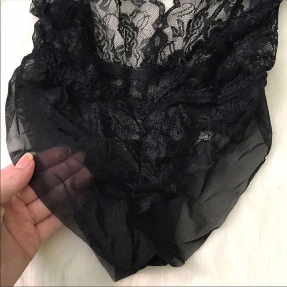 Lace Appliqué Lingerie - Picture 4 of 4