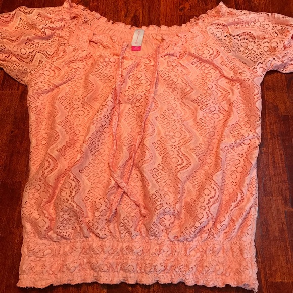 No Boundaries lace top