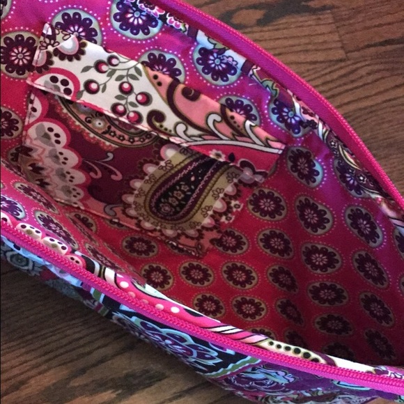 Vera Bradley laptop case. - Picture 2 of 3