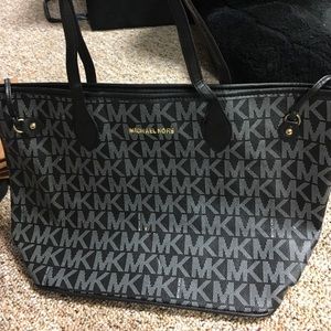 Black purse
