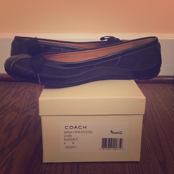 New in box Coach Sarah Flats, size 8