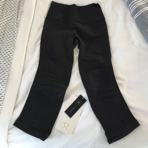 lululemon crops (2)