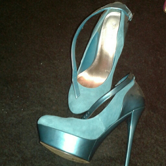 Teal heels