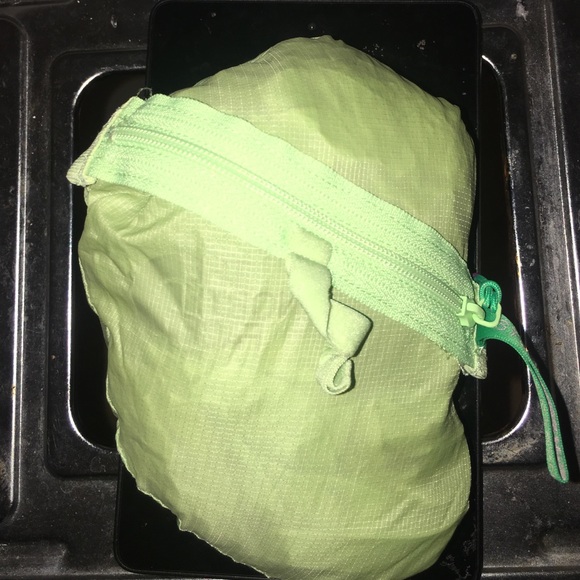 Light weight jacket - Picture 2 of 3