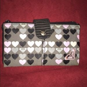 Really cute Roxy wallet