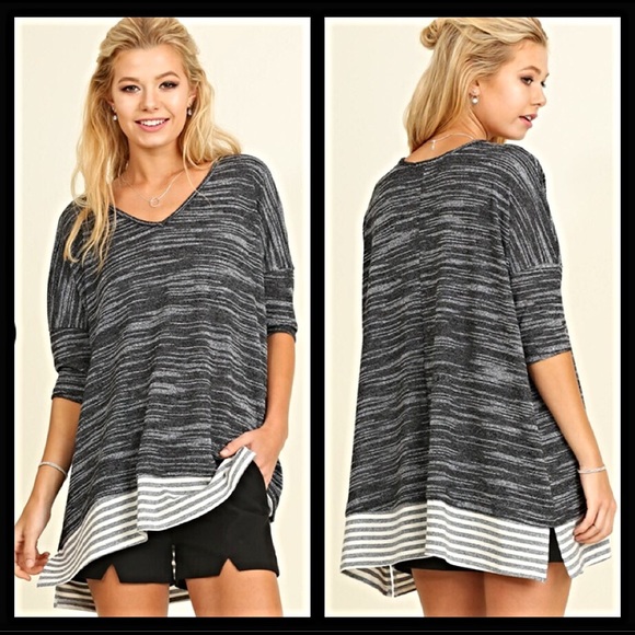 ✨1HRSALE S/M Gorgeous Marled Slouchy Light Sweater - Picture 3 of 3