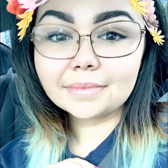 Meet your Posher, Alex - Picture 1 of 1