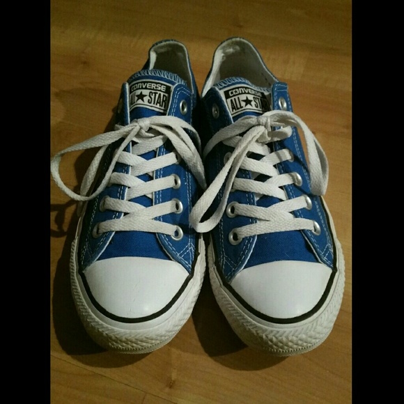 Blue converse W 7 or M 5