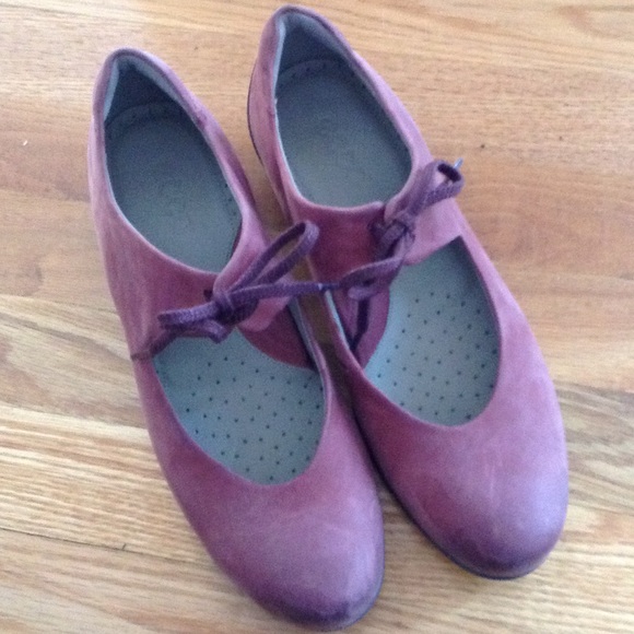 Ecco Rose Pink Shoes