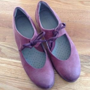 Ecco Rose Pink Shoes