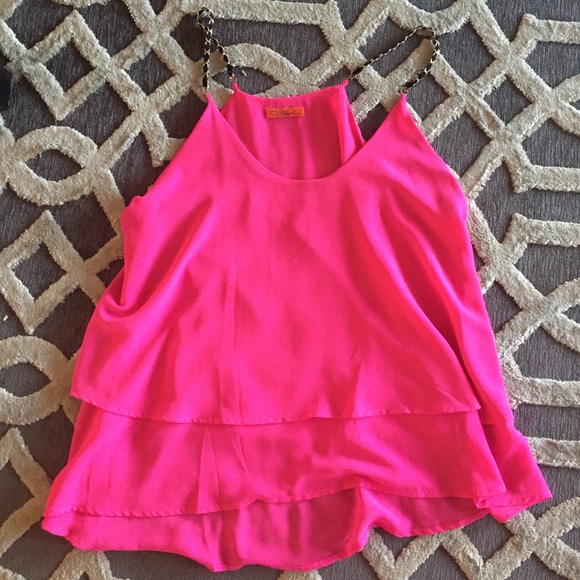 Magenta tank