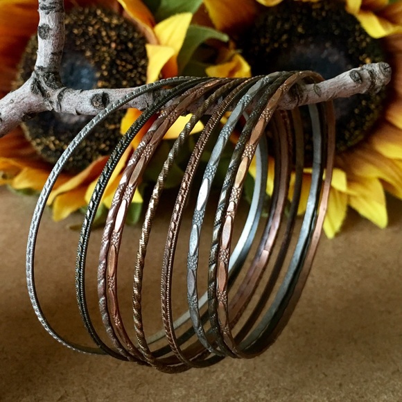 Small Simple Bangle Bracelets - Picture 1 of 4