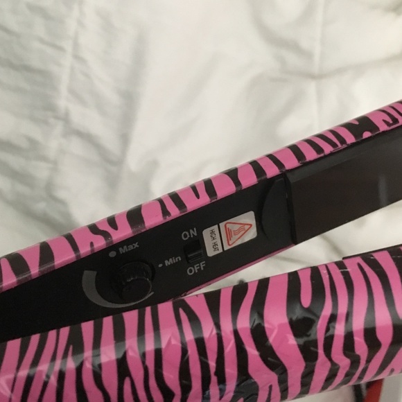 Zebra pink flat iron by Makeover Essentials