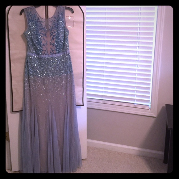 Adrianna Papell sz 10 long light blue 'Elsa' dress