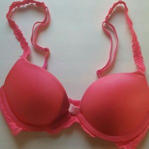 VS Pink lace trim push up