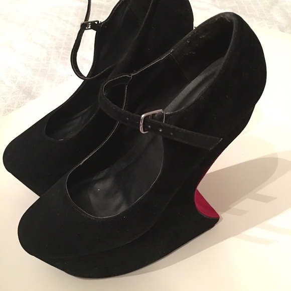 Bumper Shoes - Funky Shoes Black High half heel platform in Sz-10