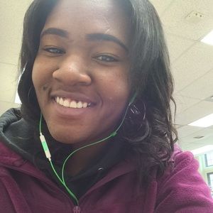 Meet your Posher, Jewel