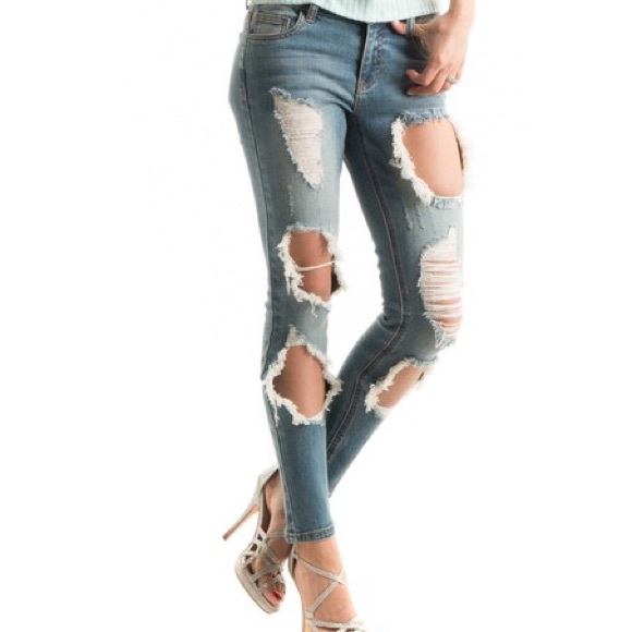 😍 Nevaeh Distressed Jeans 😍 - Picture 2 of 5