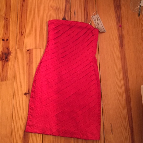 Red Cocktail Dress NWT - Picture 1 of 2