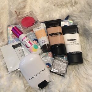 Makeup bundle