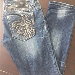Miss Me Fleur de Lis Pocket- straight