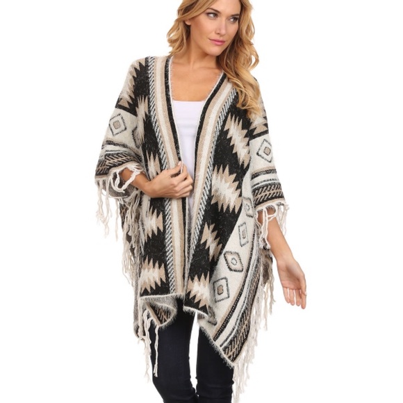 Aztec Poncho - Picture 2 of 5