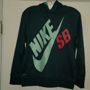 NIKE SB Hoodie. ( therma-fit)
