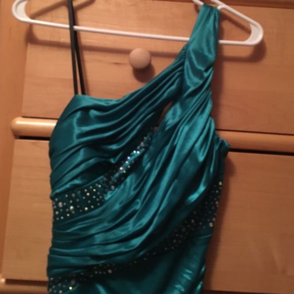 Cocktail dress - Picture 2 of 3