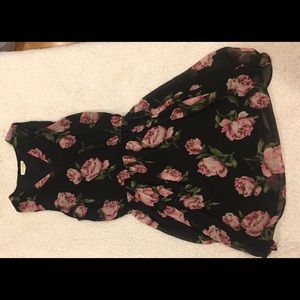 Pretty flower dress - good condition