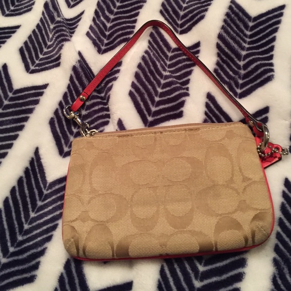 Coach wristlet - Picture 3 of 4