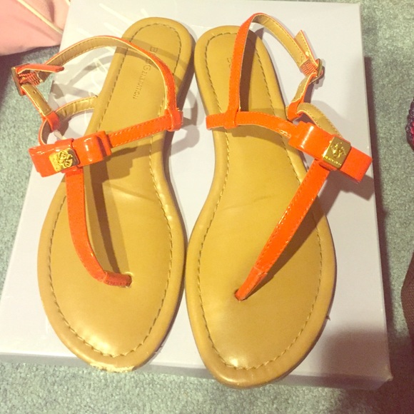 BCBG generation sandals