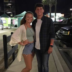 Meet your Posher, Hunter