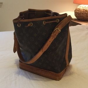 Authentic Louis Vuitton Noe handbag