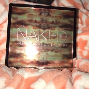 Urban Decay Naked On The Run Face Palette