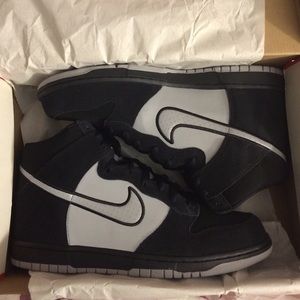 Men's Nike size 11 Dunks