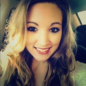 Meet your Posher, Ana