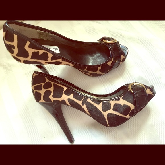 Peep toe heels