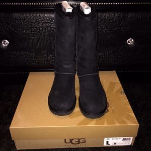 Black Uggs