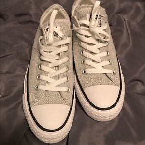 Size 7 women's grey converse