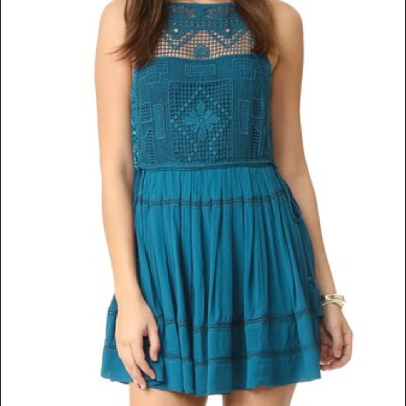 Super cute Emily dress - Picture 2 of 4