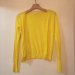 Yellow sweater