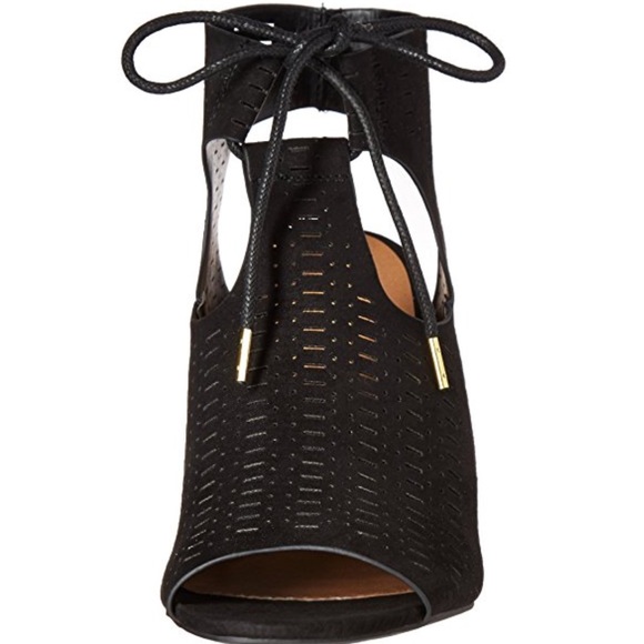 Cut Out Peep Toe Heels - Picture 5 of 7