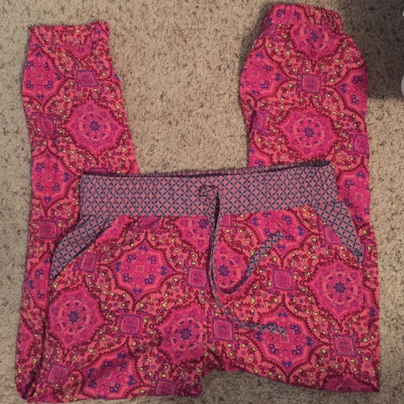 Aerie pants.