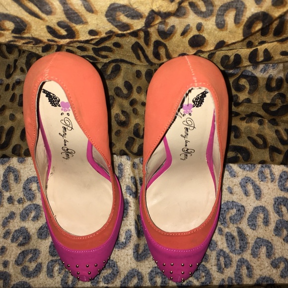 Beautiful color blocked heel - Picture 4 of 4