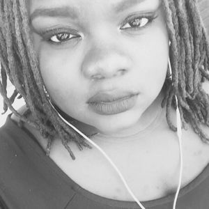 Meet your Posher, Amara