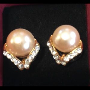 Vintage earring