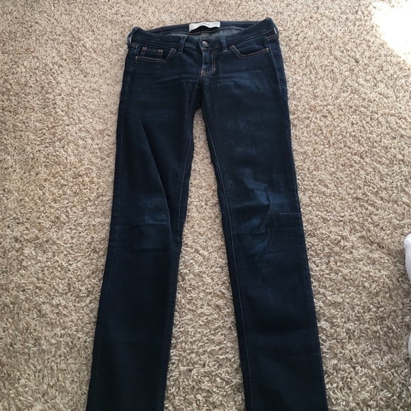 Dark wash skinny jeans