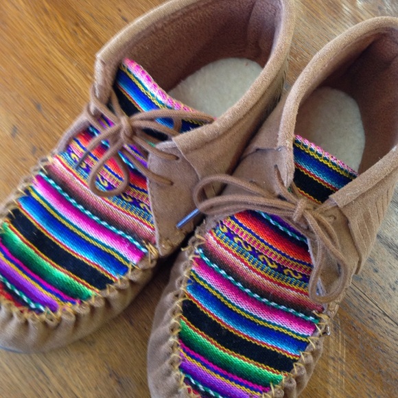 New Mocassins with hand sewn Wool Accent - Picture 1 of 3